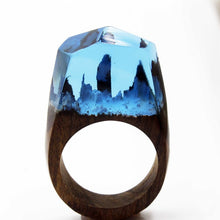 Load image into Gallery viewer, Wood Resin Ring