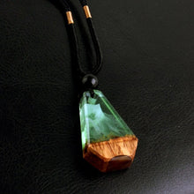 Load image into Gallery viewer, New high-end pendant necklace